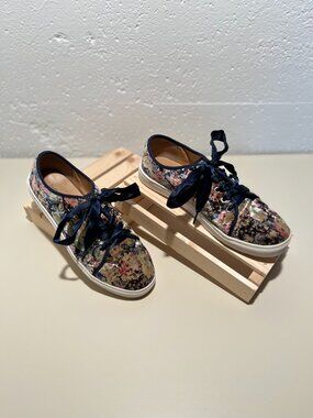 Dirty Laundry Women's Josi Floral Velvet Ribbon Laced Shoes